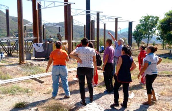 Auditorio de usos múltiples en COBA de Tuzantla dará beneficio a todos los pobladores: Óscar Melgar Giles