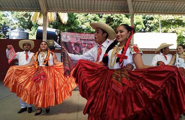  Realizan rifa líderes y plenos de la Costa Chica