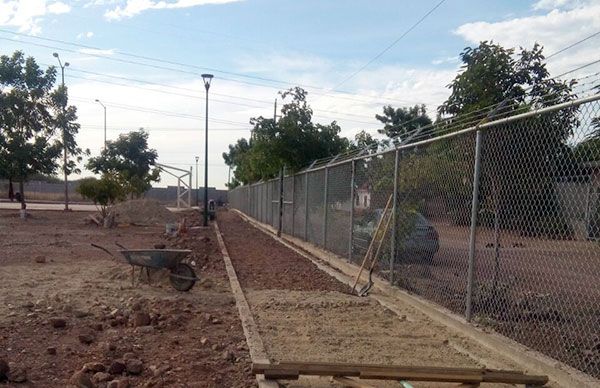 A punto de concluir rehabilitación de área recreativa en la Camez Valdez