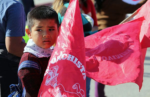 Niños de la escuela Margarita Morán amenazados de ser desalojados