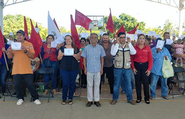   Quinta entrega de bonos en el Valle de San Lorenzo y Elota