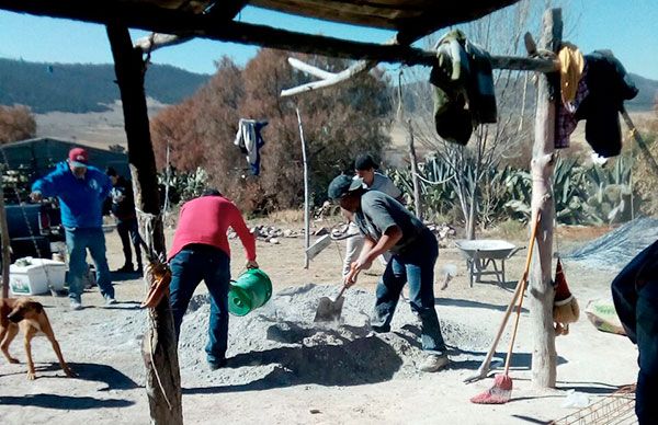 Inicia construcción de viviendas en el Ejido el Castillo