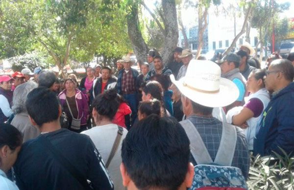 SEDRUA retiene apoyos para campesinos