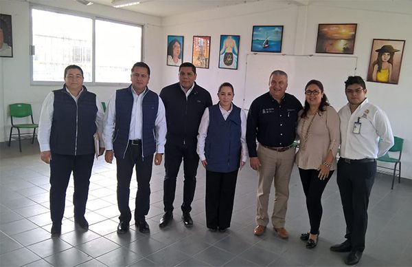 Directivos de Cobaev en Veracruz reconocen el trabajo y avances del plantel 62