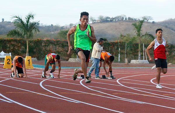 Antorcha y el deporte por la superación de un hombre nuevo