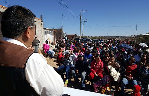 Plenistas ofrecen convivio a integrantes de Antorcha