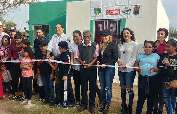 Por gestión antorchista logran construcción de viviendas completas