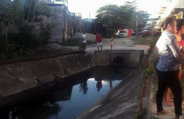 Reclaman a la alcaldía de Centro solución a inundaciones