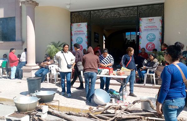 Antorcha instala plantón en San Pedro ante cerrazón de autoridad municipal