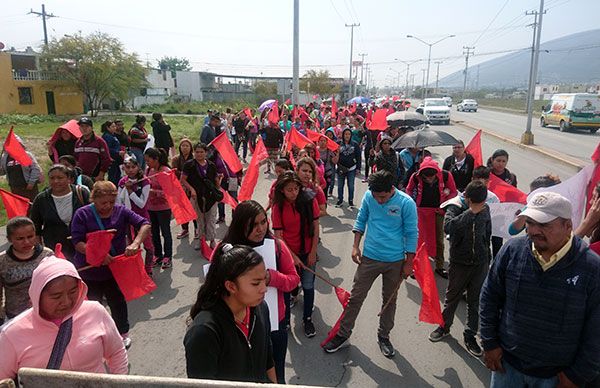 Detienen marcha por acuerdos con el municipio de Escobedo