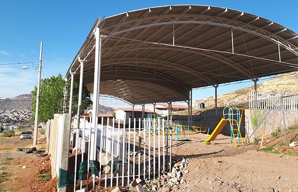  Antorcha beneficia con domo  a  Jardín de Niños de la colonia CTM