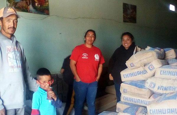 Reciben casi 1 millón de pesos en material para vivienda, campesinos de Coronado, Chihuahua