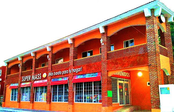 Tienda Súper Mass Samulá: 1 año apoyando la economía familiar