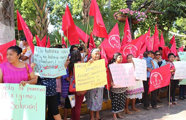 Desplegado: El antorchismo yucateco en pie de lucha por la solución de sus demandas