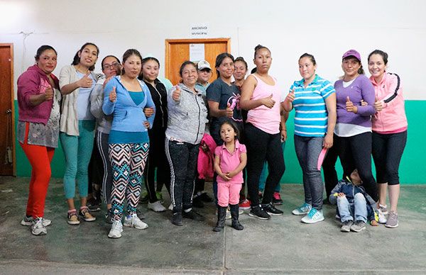  Grupo de danza folclórica de Villa de Ramos prepara debut en la Feria Regional