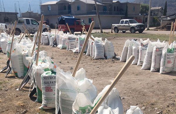 Antorcha entrega apoyos para el campo a la Mixteca