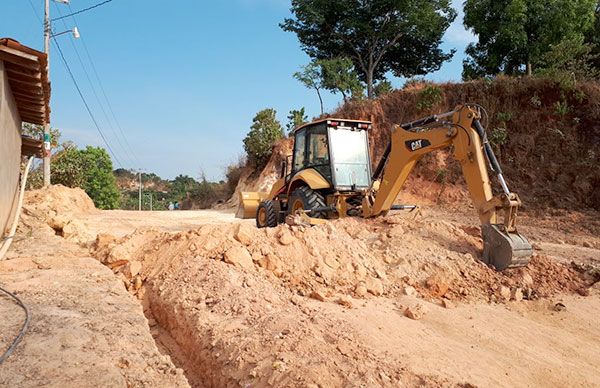    Inician trabajos de pavimentación en la comunidad Cerro Nanche