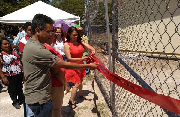 Inaugura Antorcha aula y sanitario en Jardín de Niños Margarita Morán Véliz