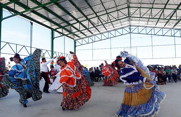  Inauguran cancha en el Ejido 28 de Agosto