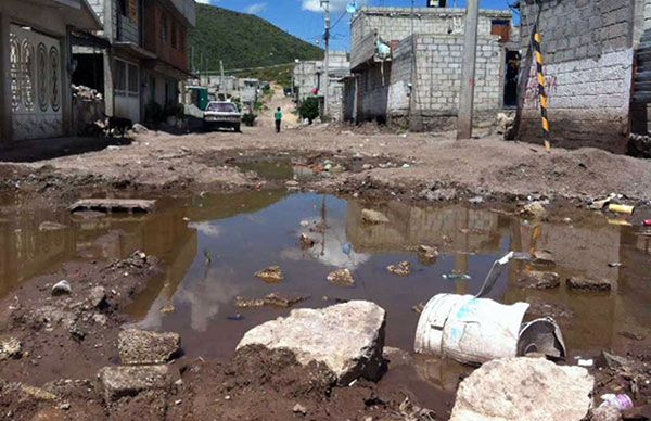 Antorcha demanda construcción de muro de contención para seguridad de familias pachuqueñas