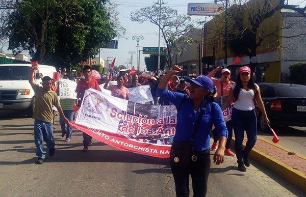 Primera manifestación antorchista en Macuspana 