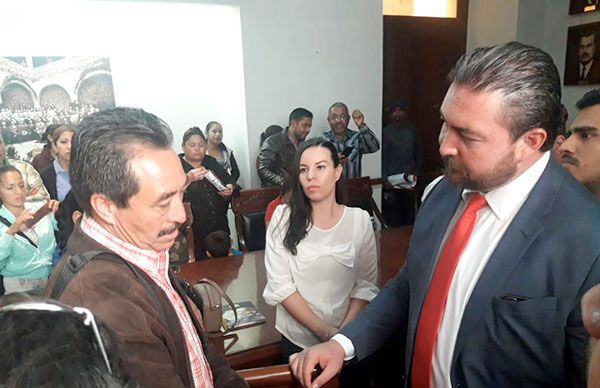  Se reúnen con alcalde, no llegan a acuerdos