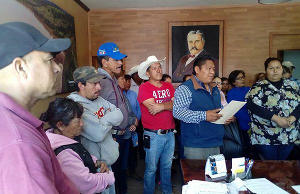  Llevan antorchistas solicitudes de obras al municipio de Guerrero