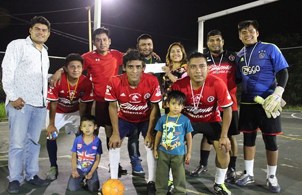 Antorcha masifica el deporte en colonias populares de Córdoba