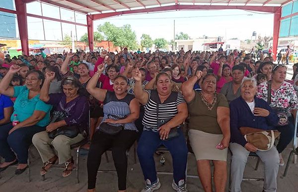 Antorcha festeja a las mamás de San Pedro 