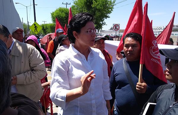 Tocan puertas en el Congreso Estatal, piden intervención porque la alcaldesa de Pachuca violenta los derechos de la población