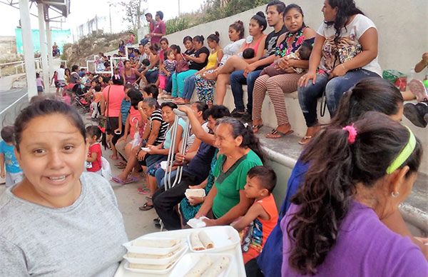  En Minas, antorchistas también festejan a madres, niños y estudiantes