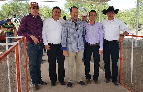 Inauguran centro de producción y comercialización de ovinos 