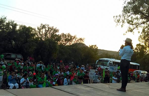 ¡Pueblo de Santa María no vendas tu voto!, pide Lucy Rocha 