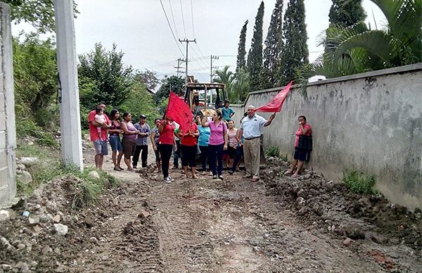 La Lomita estrena pavimento hidráulico