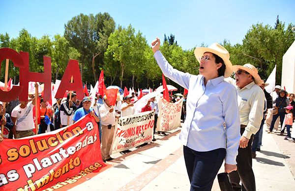 En Pachuca, Yolanda Tellería violenta los derechos de la población