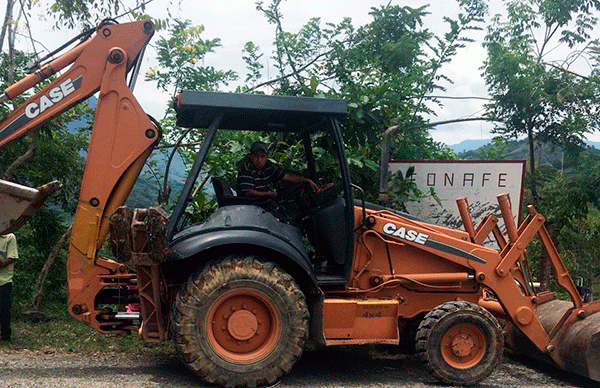 Arranca pavimentación en Tlanchinol 