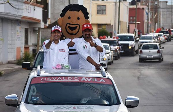 Vamos a ganar,  afirman guadalupenses en caravana  con Osvaldo ávila 