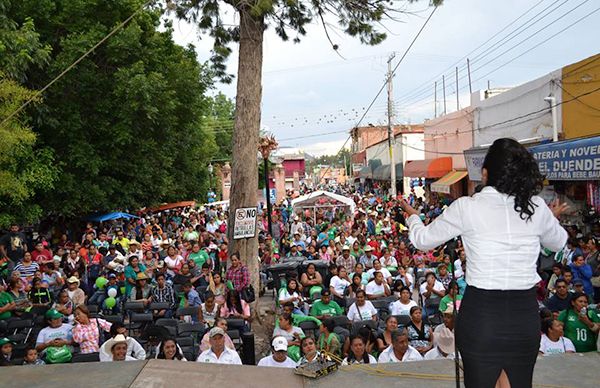 Espectacular cierre de campaña de Lucy Rocha en Santa María del Río