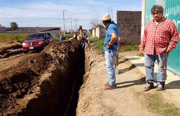 Avanza Antorcha y 6 de Enero con proyecto de agua potable