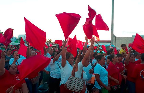 Antorcha  en Manzanillo va con Virgilio Mendoza   