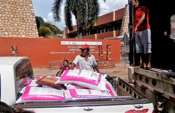 Campesinos de Hopelchen se benefician con insumos 