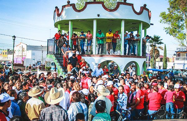 Recibe constancia de mayoría,  Gustavo Torres, candidato antorchista en Villa de Arriaga