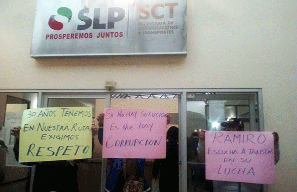 Taxistas de Escalerillas anuncian protestas 