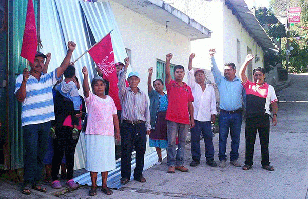 Se benefician familias de Mochitlán con paquetes de lámina galvanizada   