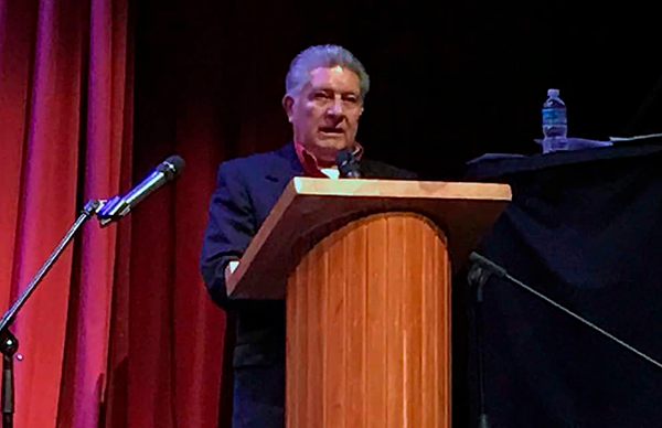 Impresionante, evento de clausura de la preparatoria Lázaro  Cárdenas de Izcalli