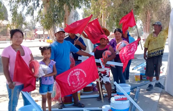 Apoyan a 10 familias con vivienda en Camalú