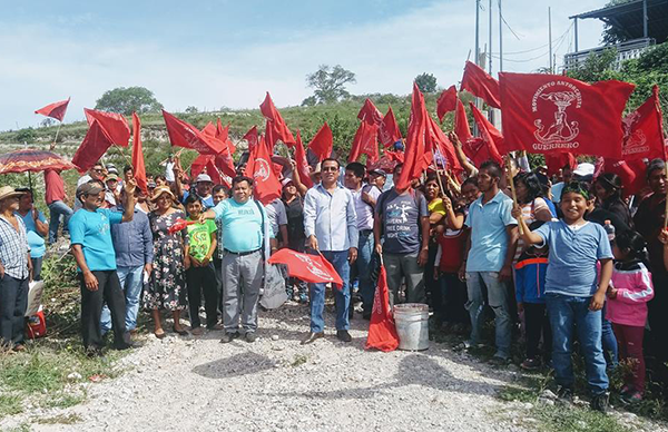 Banderazo a asfaltado de acceso a las colonias Aquiles Córdova y Mártires Antorchistas