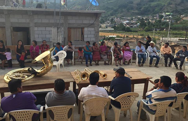 Entregan instrumentos a banda de música de viento de Santa Anita