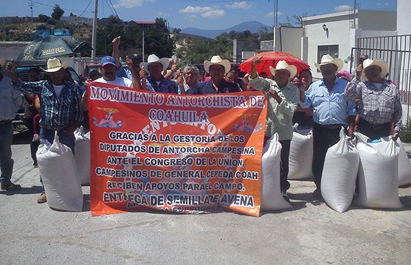 Entregan semilla de avena en general cepeda fruto de la lucha organizada