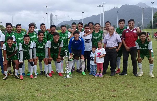 Jóvenes antorchistas se coronan campeones de la Liga Cordobesa de fútbol